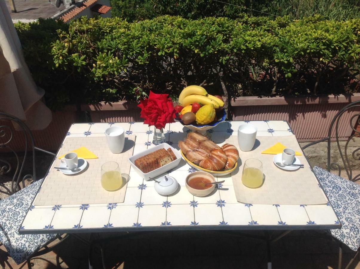La Terrazzina Sul Tramonto Bed & Breakfast Forio  Luaran gambar
