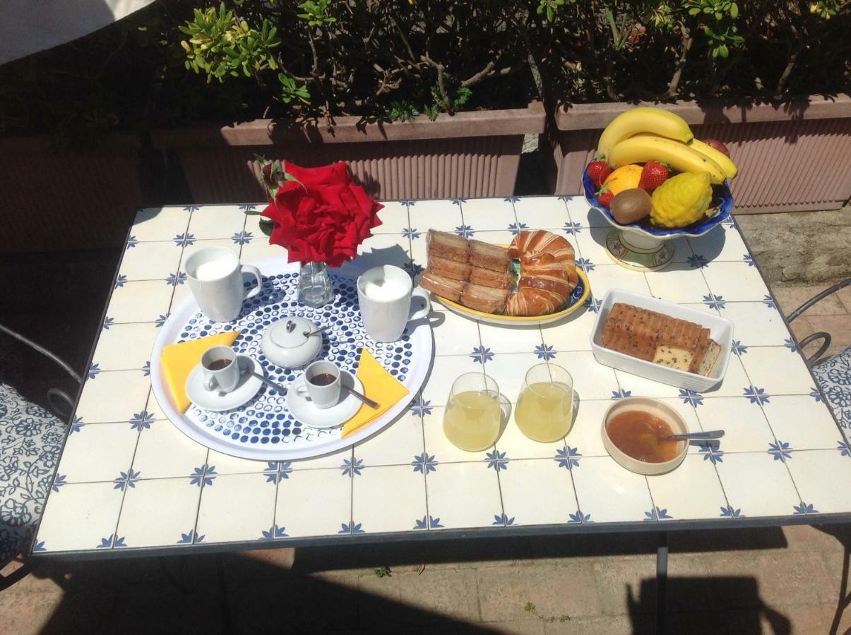 La Terrazzina Sul Tramonto Bed & Breakfast Forio  Luaran gambar