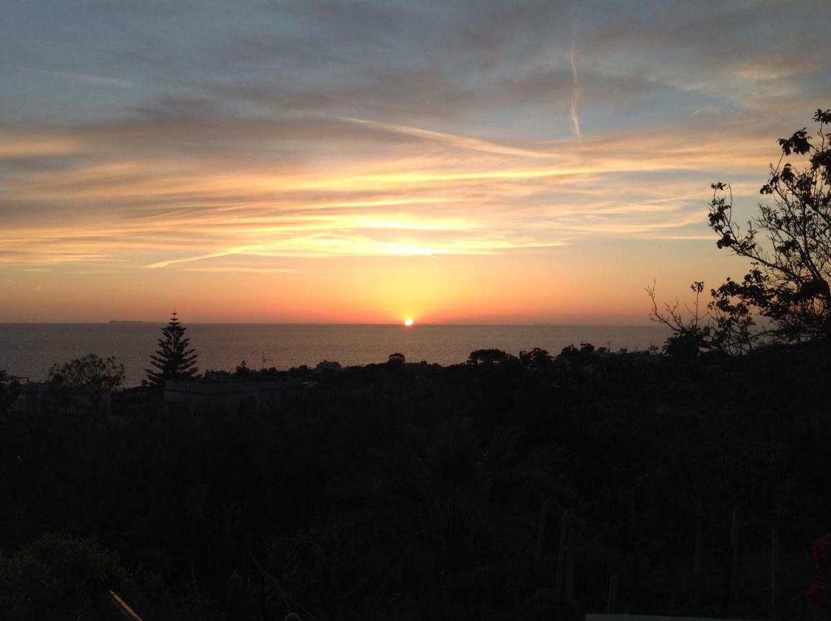 La Terrazzina Sul Tramonto Bed & Breakfast Forio  Luaran gambar