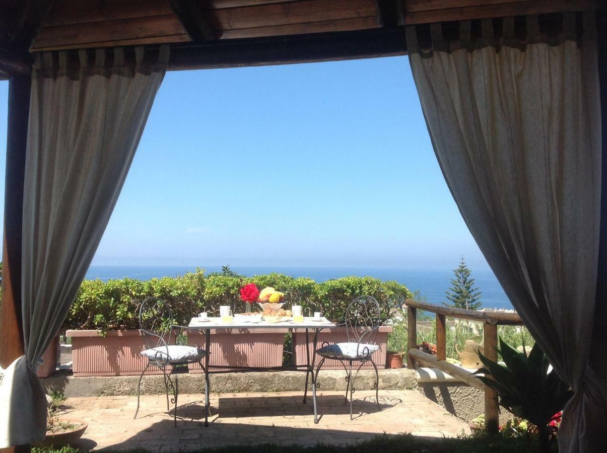 La Terrazzina Sul Tramonto Bed & Breakfast Forio  Luaran gambar