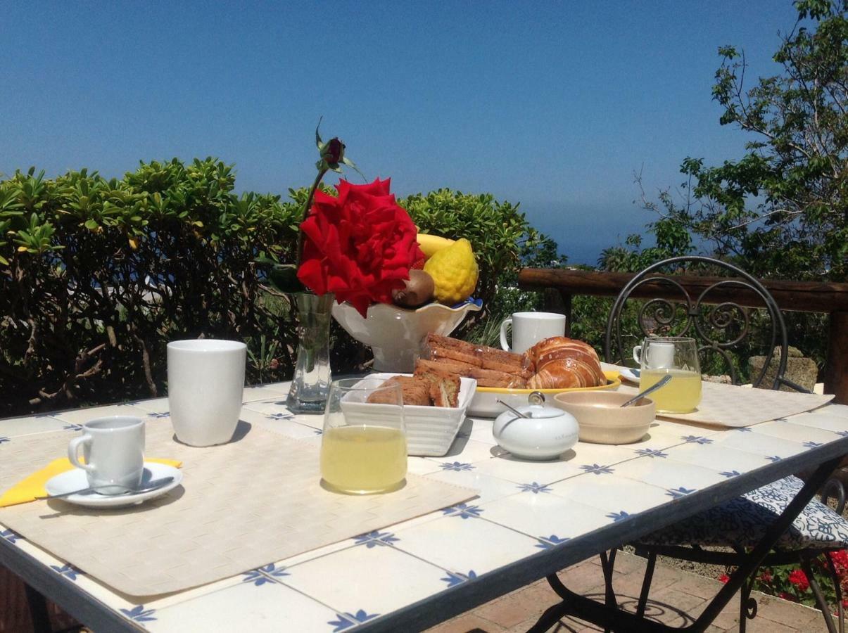 La Terrazzina Sul Tramonto Bed & Breakfast Forio  Luaran gambar