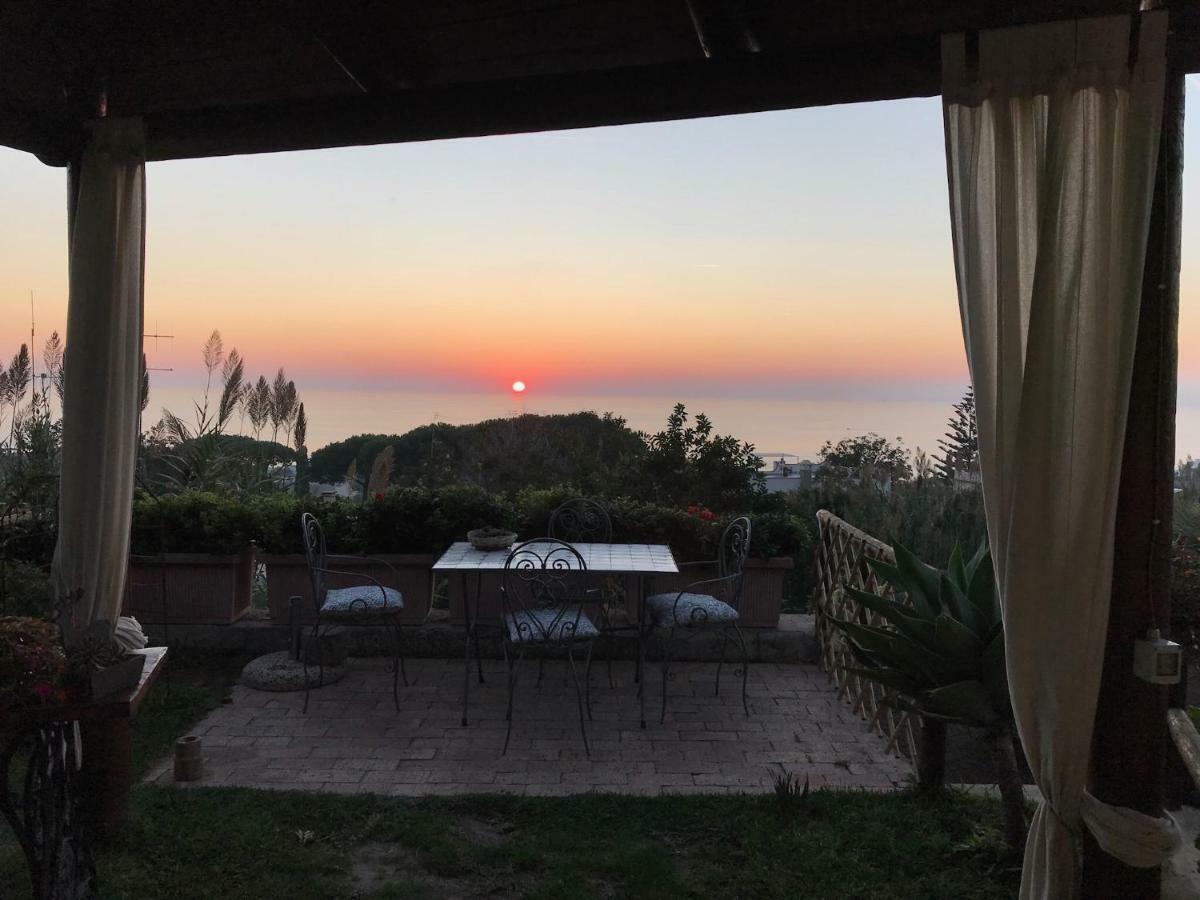 La Terrazzina Sul Tramonto Bed & Breakfast Forio  Luaran gambar