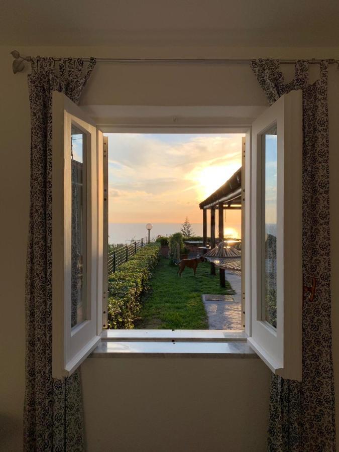 La Terrazzina Sul Tramonto Bed & Breakfast Forio  Luaran gambar